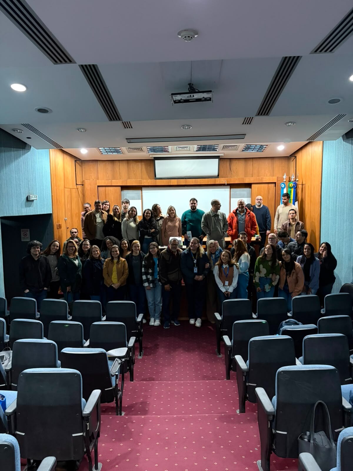 profissionais-da-saude-participam-de-capacitacao-sobre-transicao-de-insulina