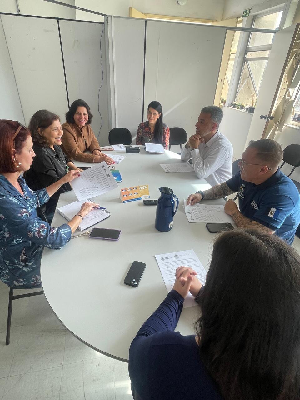 secretarias-da-mulher-e-de-seguranca-e-ordem-publica-de-nova-friburgo-tracam-estrategias-para-a-implantacao-da-patrulha-maria-da-penha-municipal